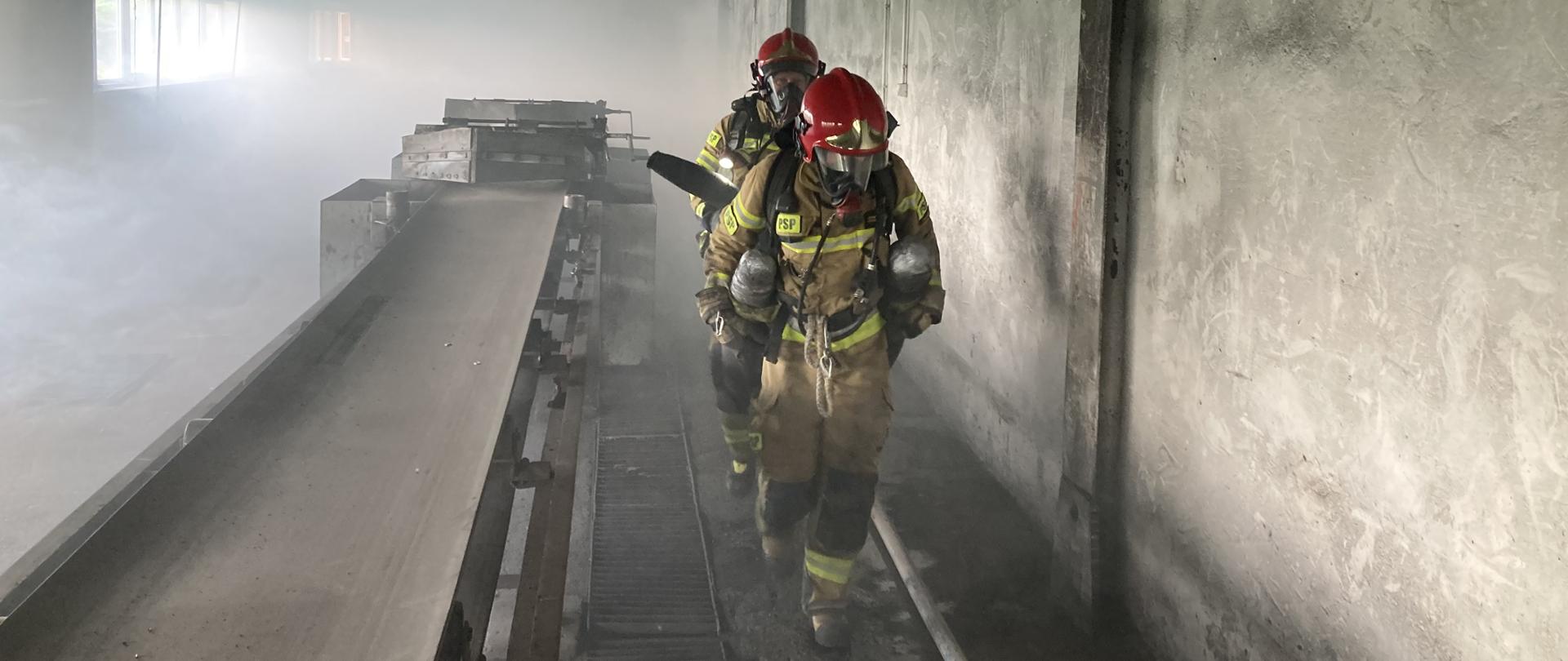 Ćwiczenia strażaków w obiekcie MPEC Ostróda