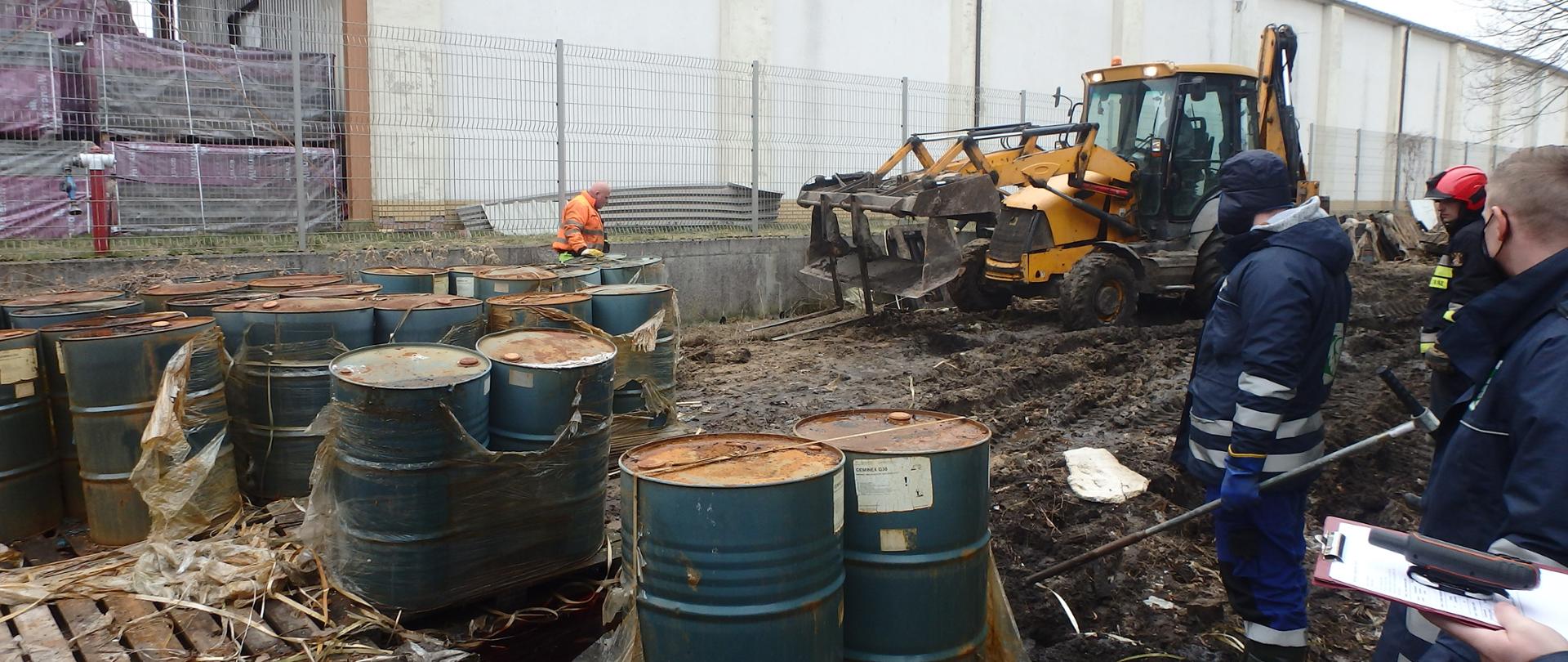 Odpady, służby w akcji.