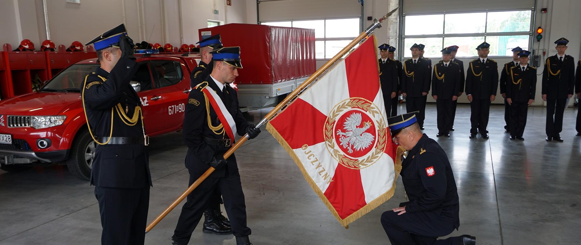 Uroczystość przejścia Dowódcy JRG na zaopatrzenie emerytalne