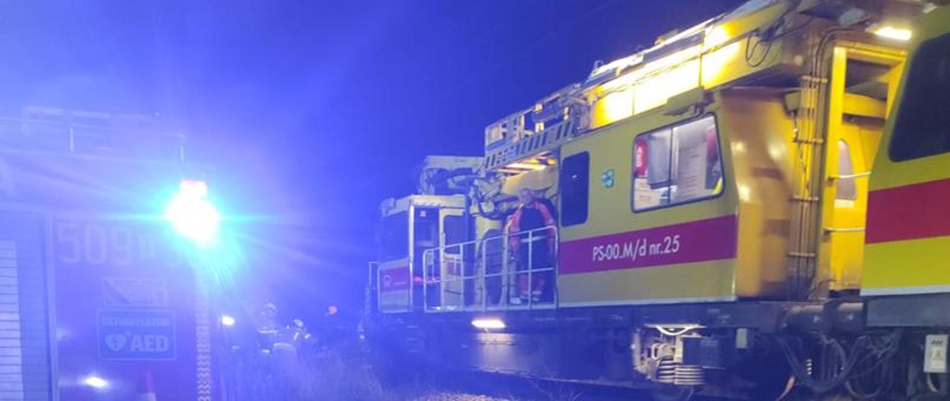 Działania ratownicze w miejscowości Szczeka.