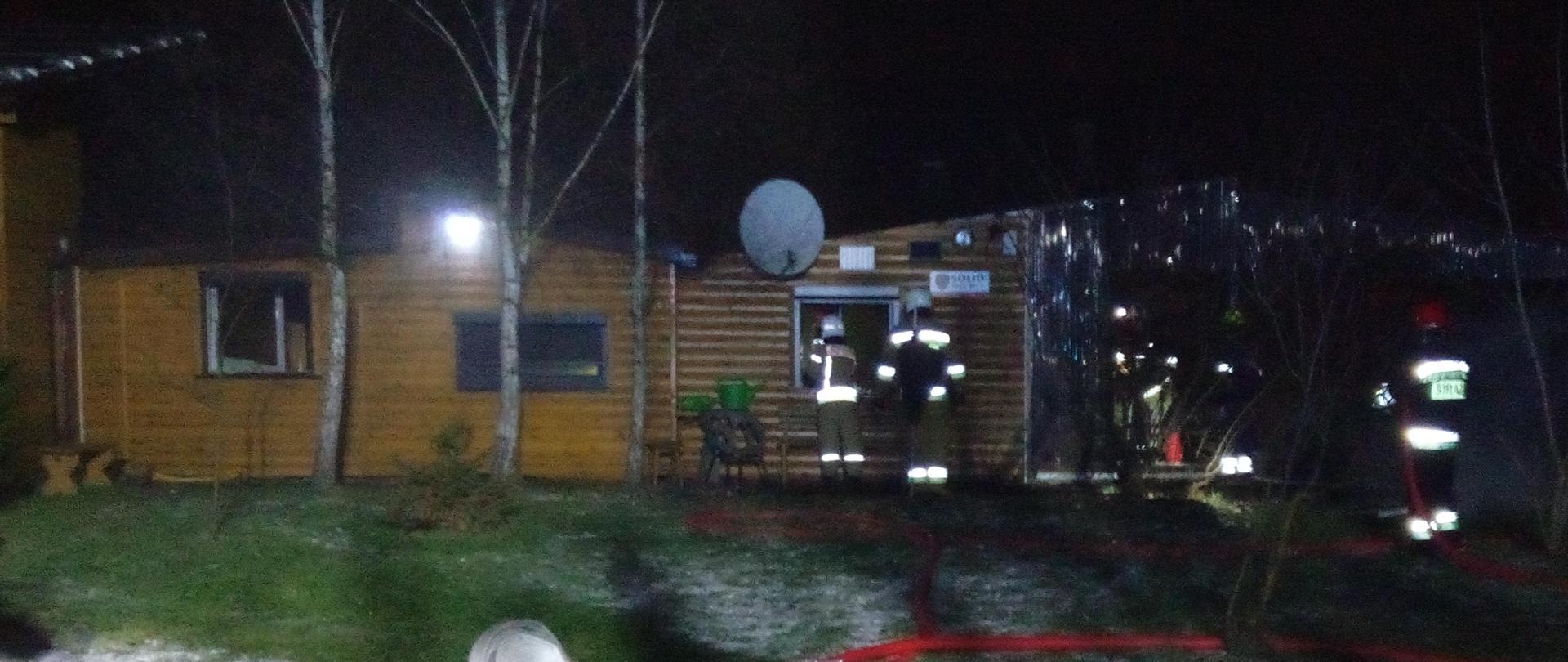 Pożar drewnianego budynku mieszkalnego w Bilczy przy ulicy Jaskółczej