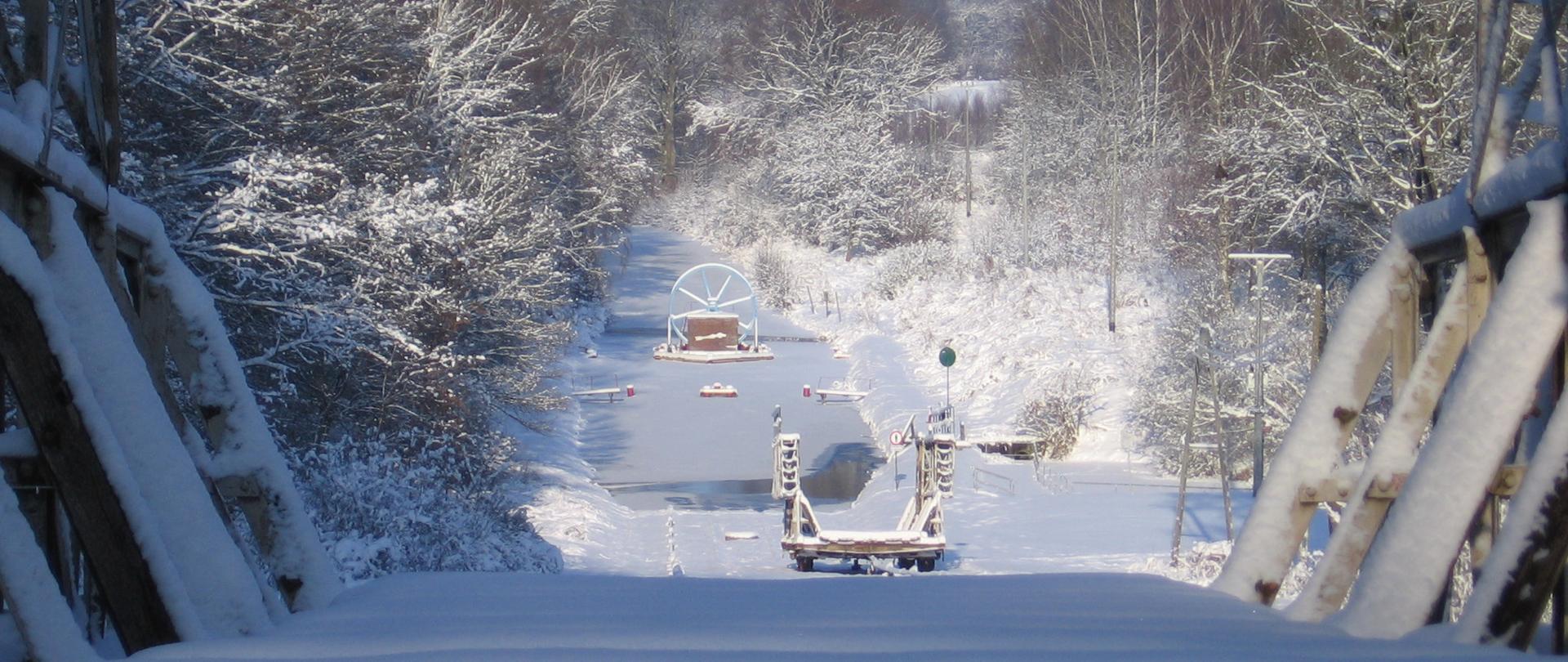 Kanał Elbląski w zimowej odsłonie