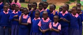 Uśmiechnięte kenijskie dzieci