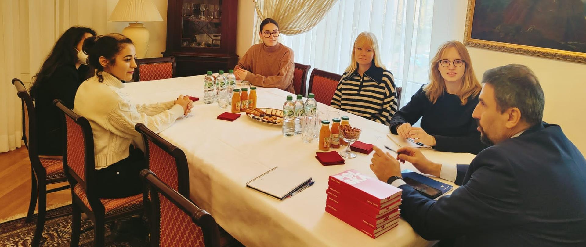 Spotkanie ze studentami Nauk Politycznych ze Strasburga.