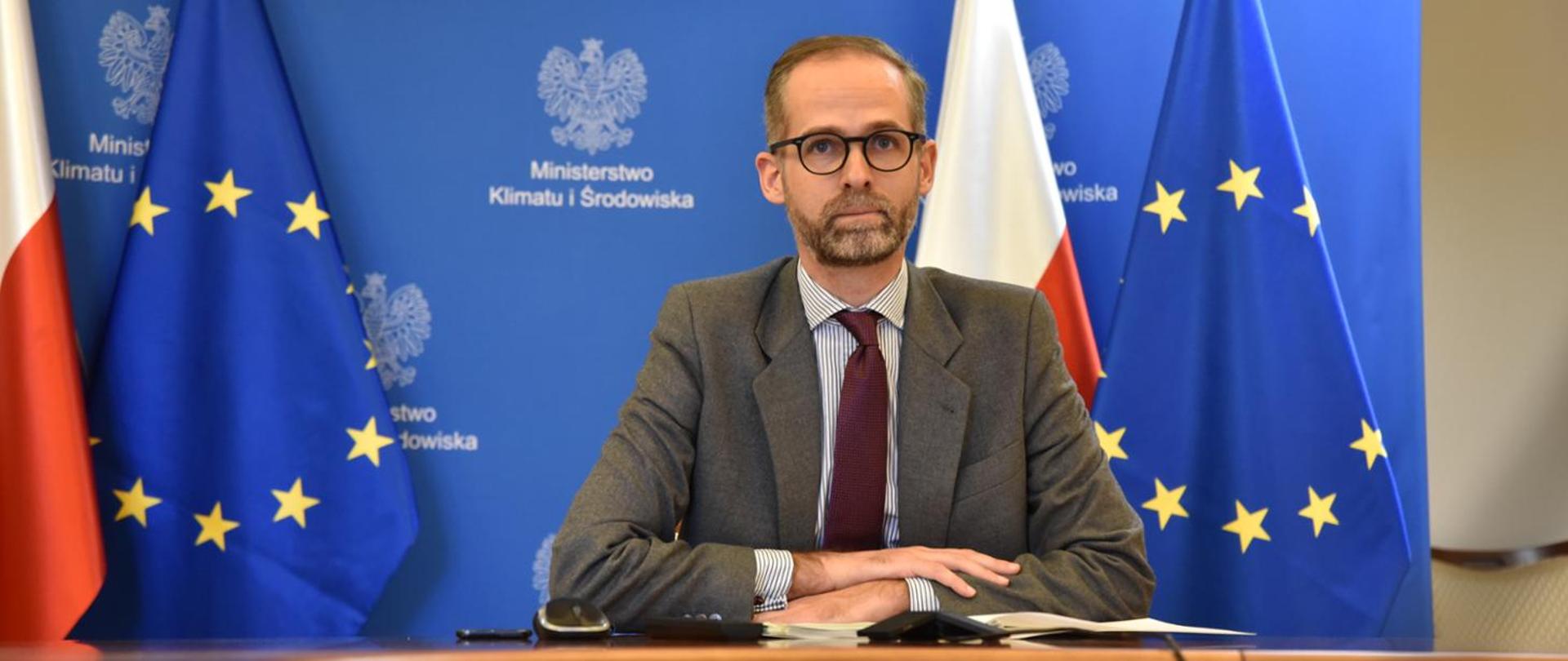 Wiceminister Adam Guibourgé-Czetwertyński na posiedzeniu grupy roboczej ds. klimatu w ramach Konferencji na rzecz Przyszłości Europy