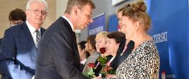 Nagrody i wyróżnienia na Dzień Edukacji Narodowej. Wojewoda Artur Chojecki podziękował nauczycielom za ich pracę. 