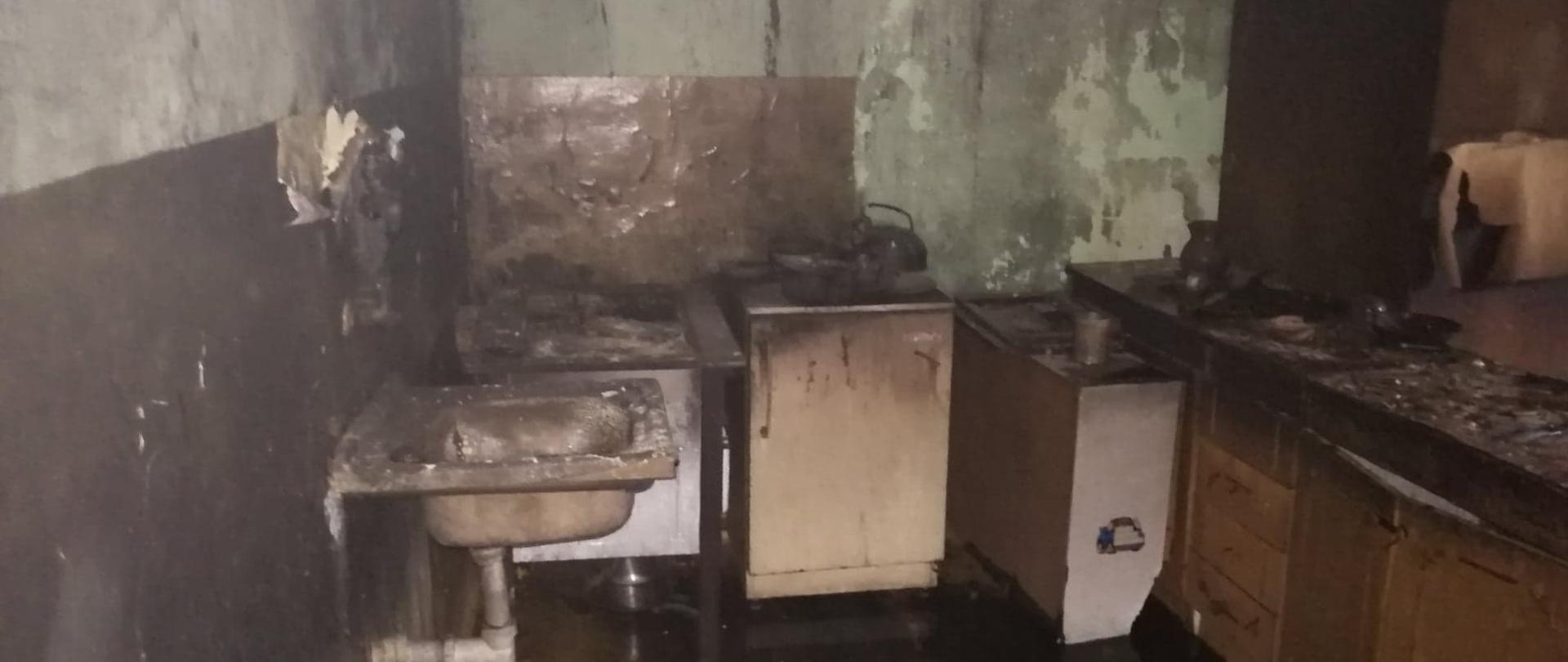 Pożar mieszkania w kamienicy przy ul. Niedziałkowskiego - wnętrze mieszkania