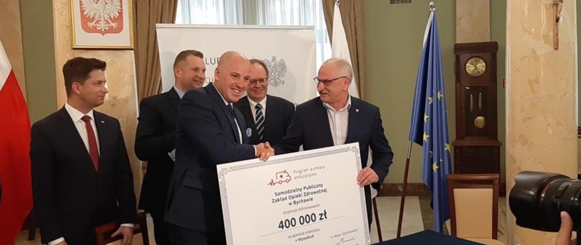 Województwo lubelskie zyska 13 karetek pogotowia ratunkowego