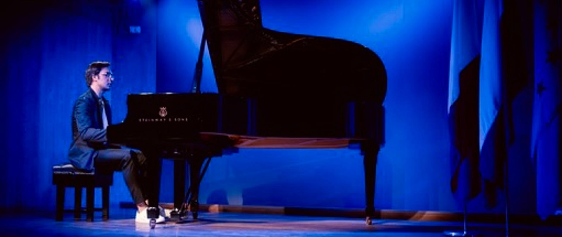 Piano concert by Aleksander Dębicz 