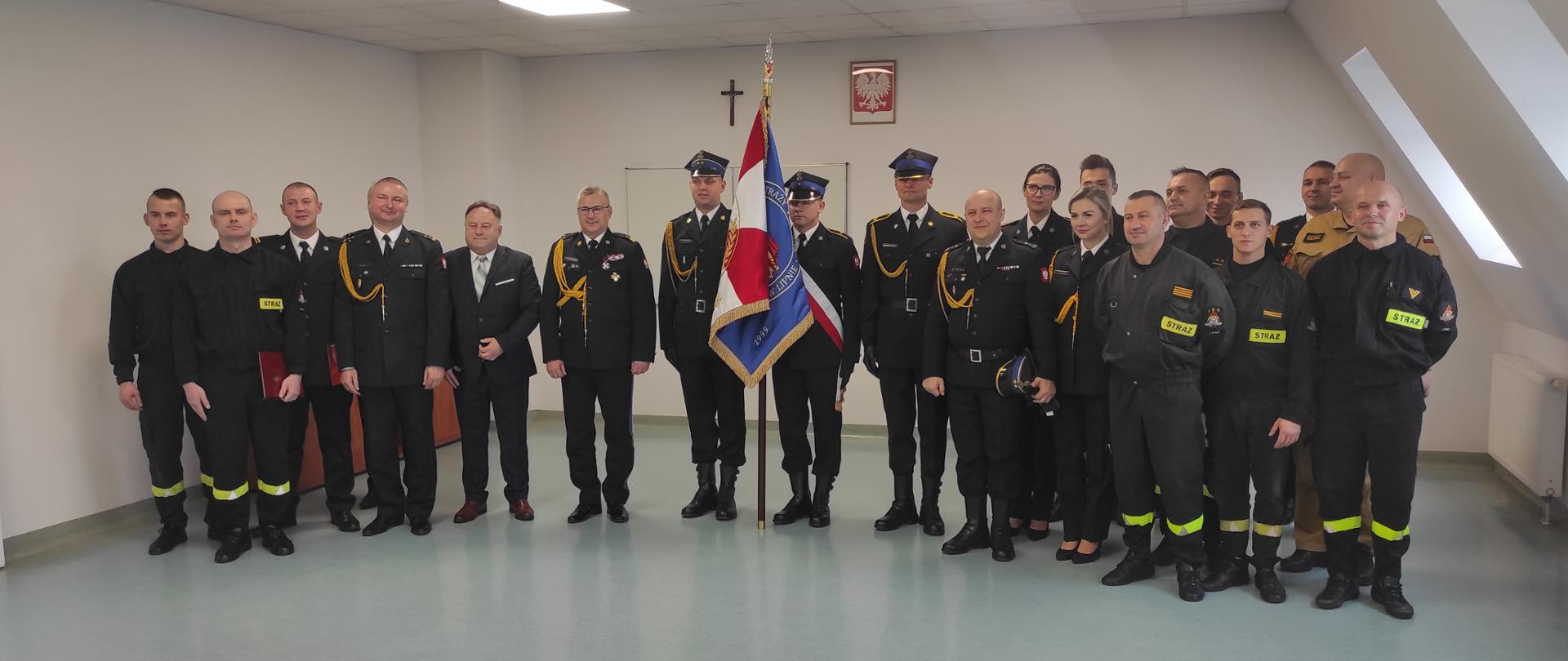 Uroczysta zbiórka z okazji Narodowego Święta Niepodległości w Lipnie