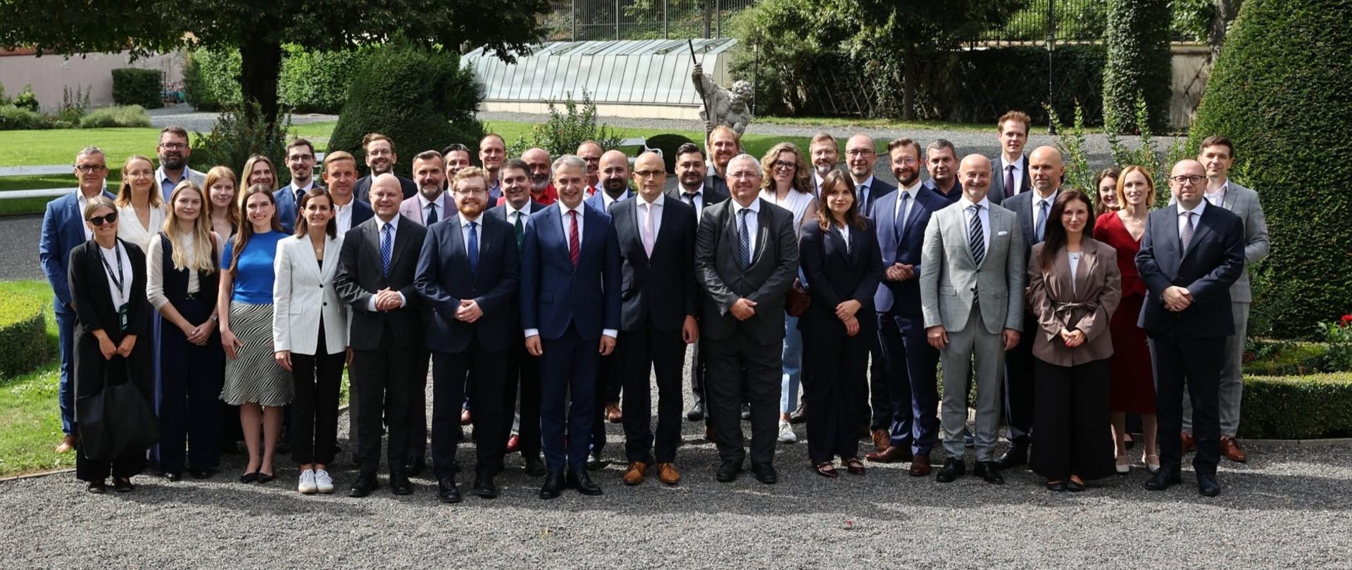 podpisanie memorandum w Pradze 