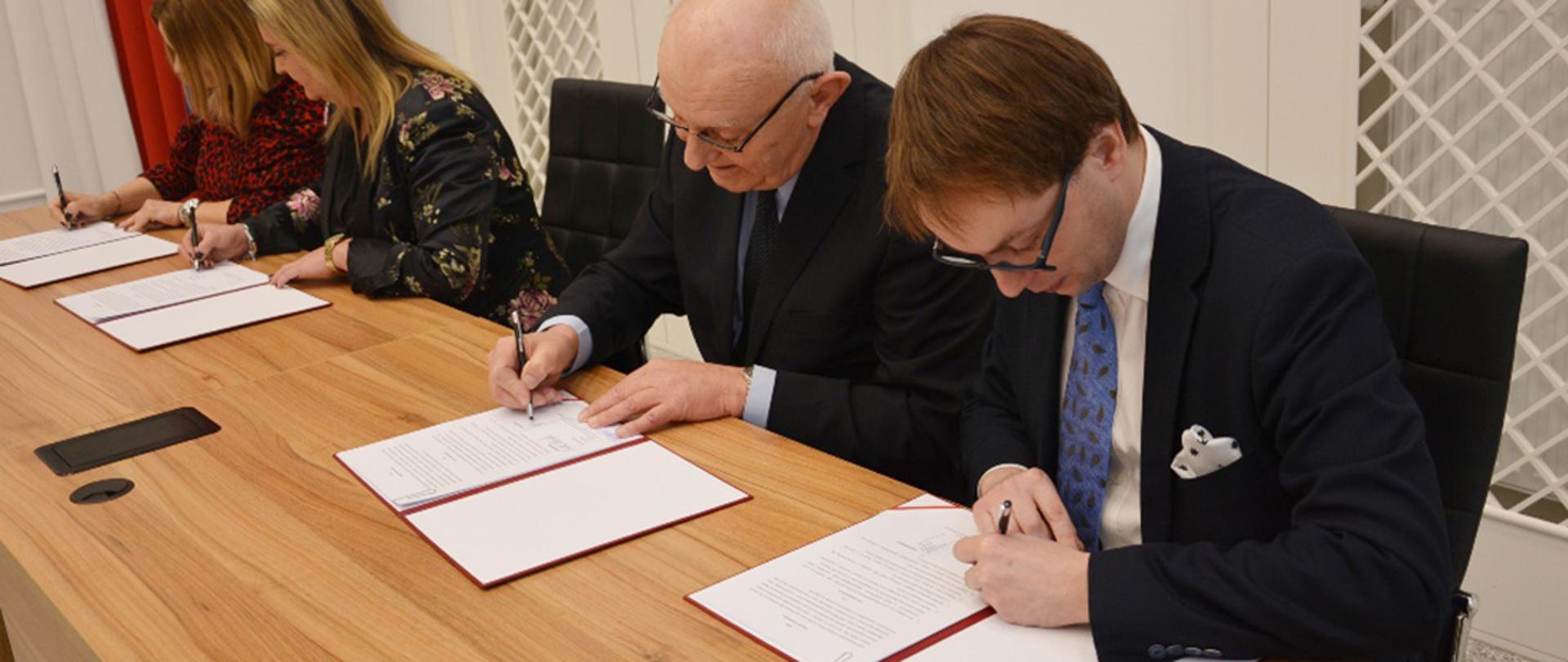 Podpisanie umowy MKK