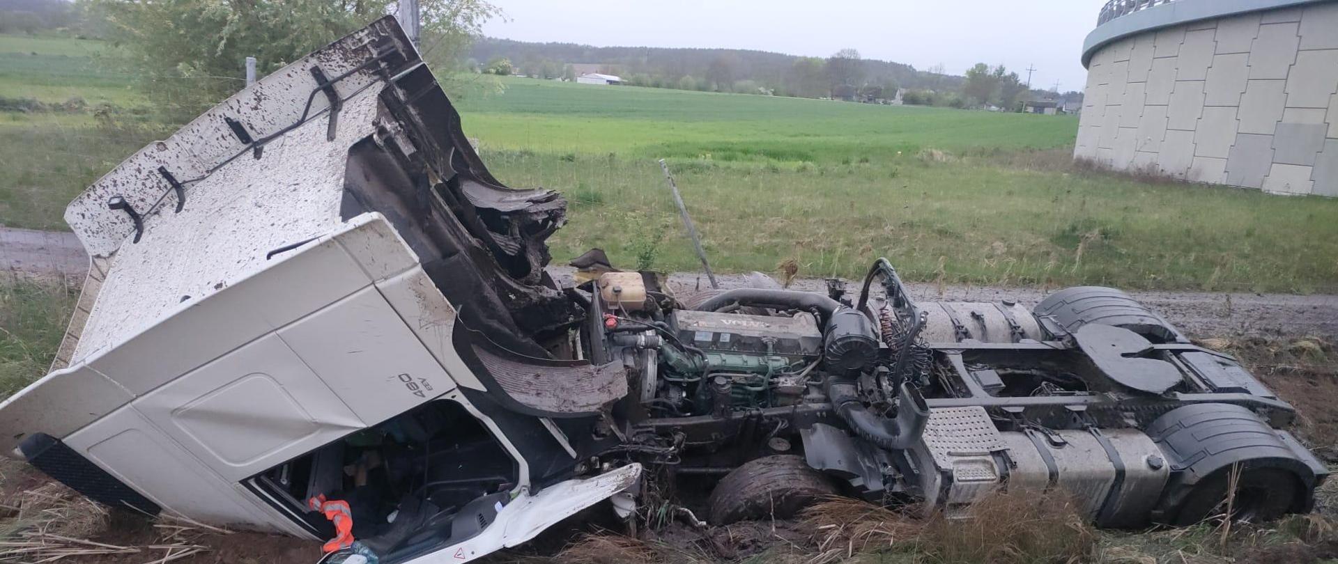 Samochód ciężarowy po zdarzeniu 