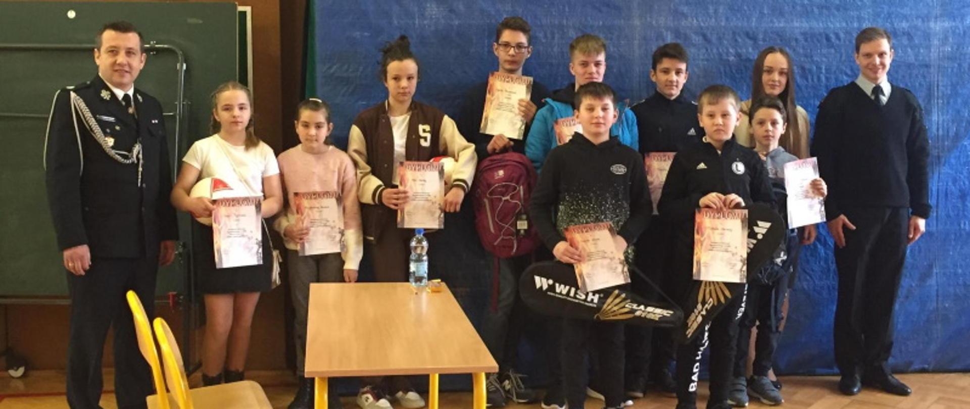 Laureaci eliminacji Ogólnopolskiego turnieju Wiedzy Pożarniczej gminy Zaleszany