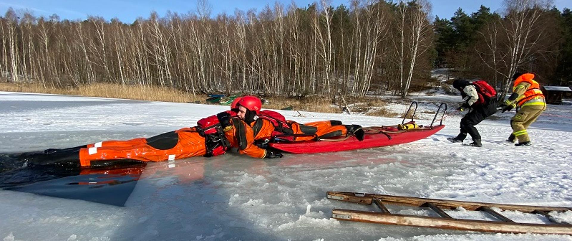 Ćwiczenia na lodzie