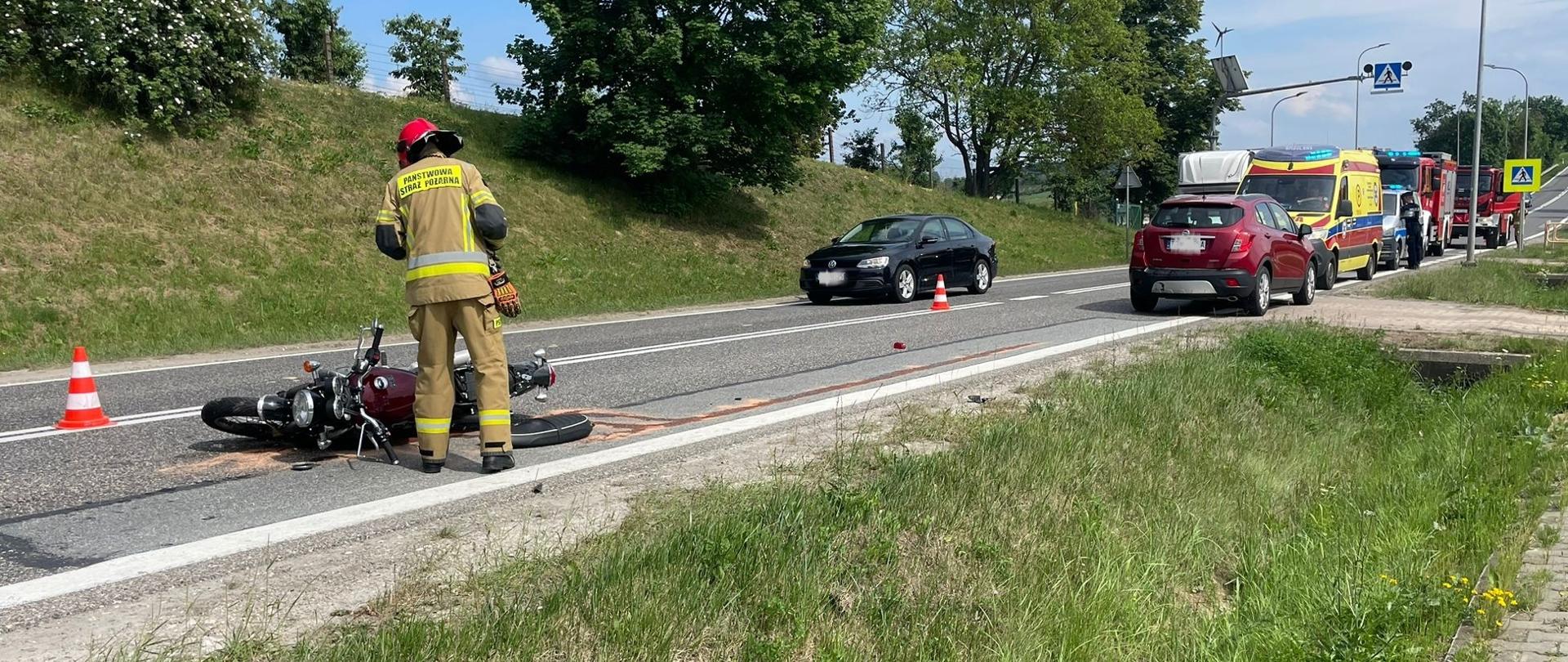 Wypadek z udziałem motocyklisty w miejscowości Trzebiesławice, gmina Łoniów