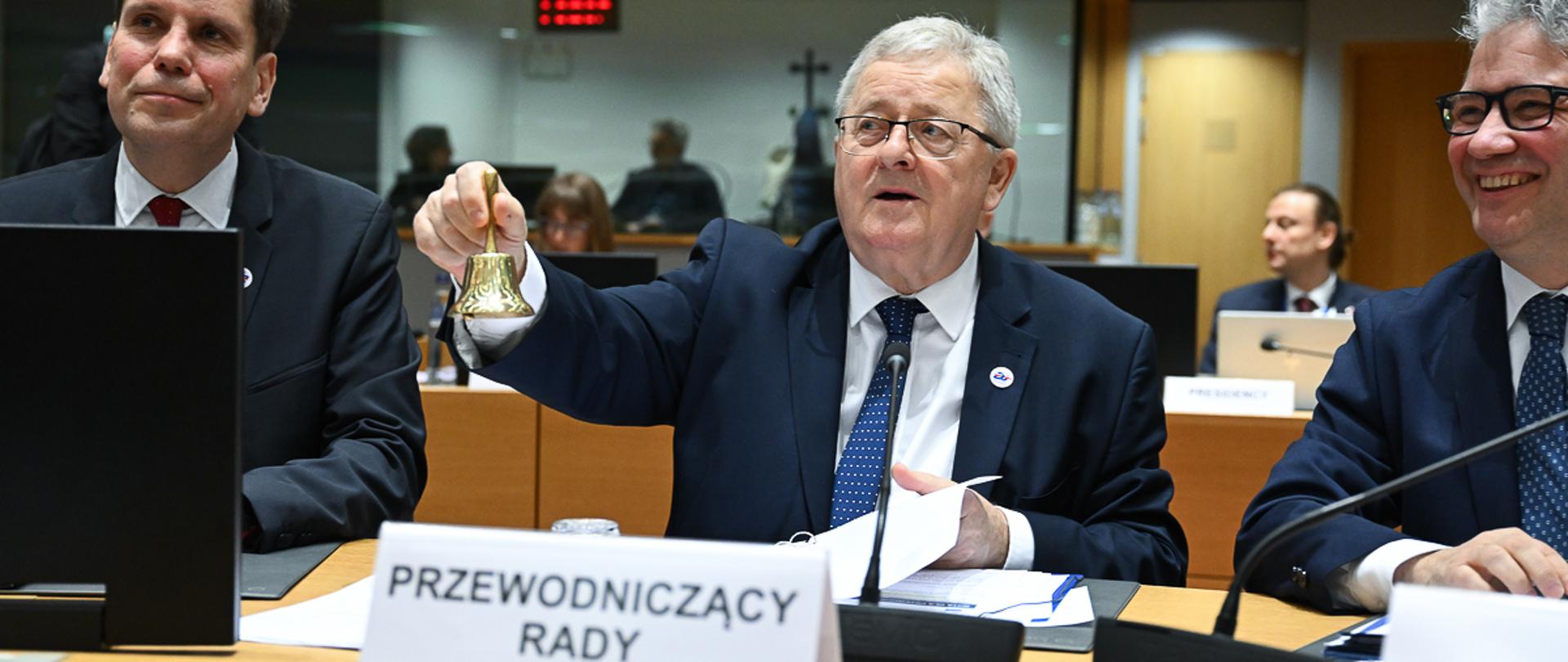 Minister Czesław Siekierski rozpoczyna obrady AGRIFISH (fot. PAP)