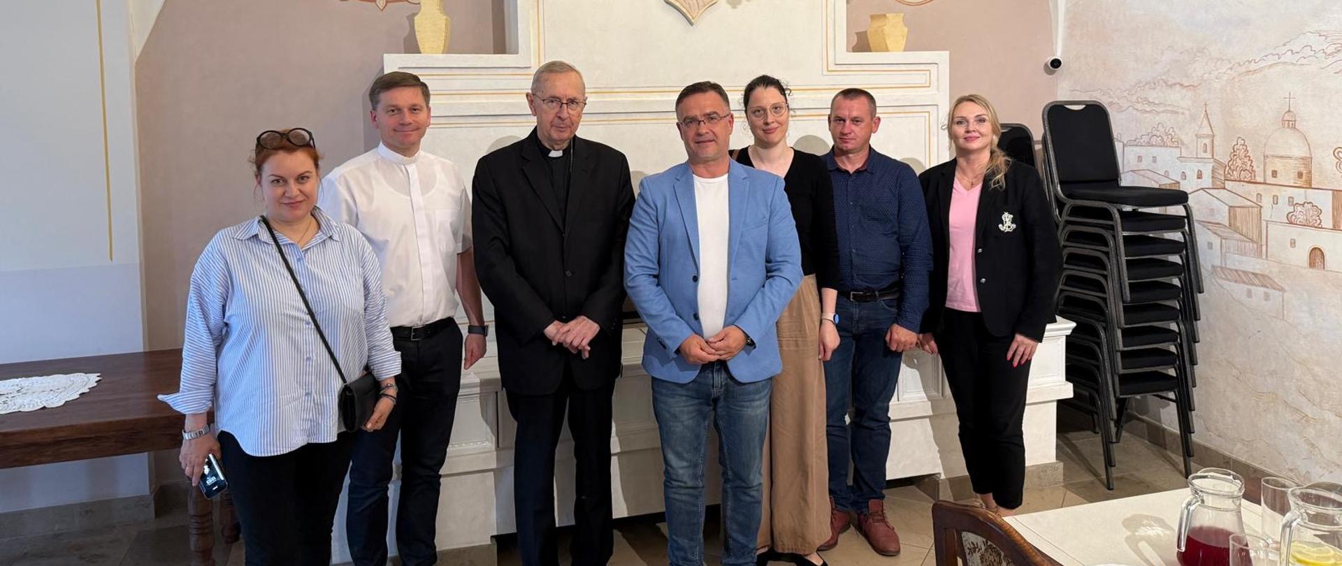  Podlaski Wojewódzki Konserwator Zabytków, Adam Musiuk, odbył wizytę w zespole pokamedulskim w Wigrach