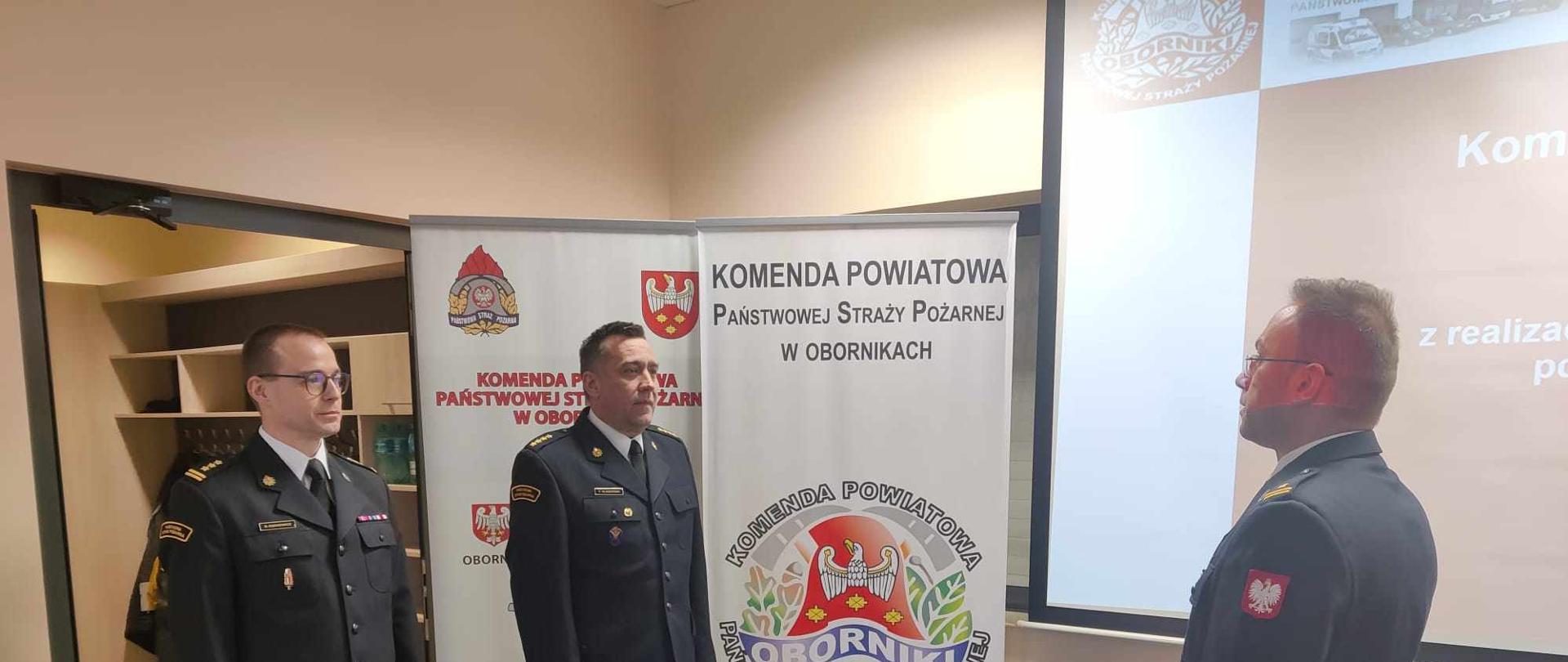 Narada roczna podsumowująca działalność obornickich strażaków w 2023 roku.