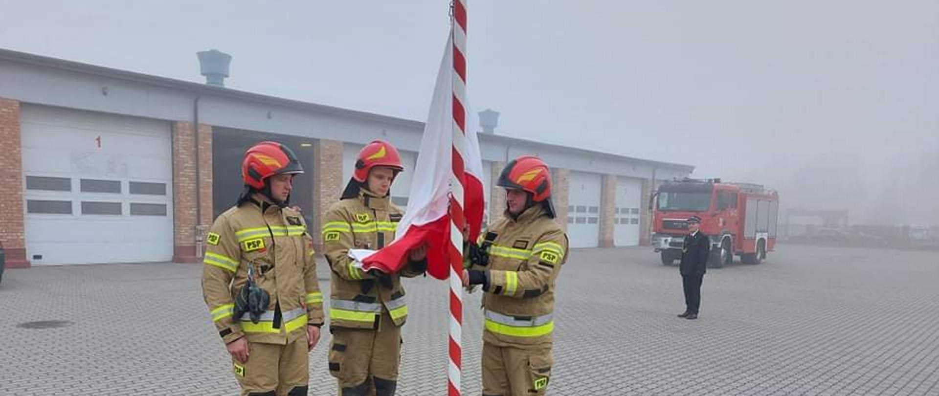 Święto Niepodległości uroczysta zbiórka