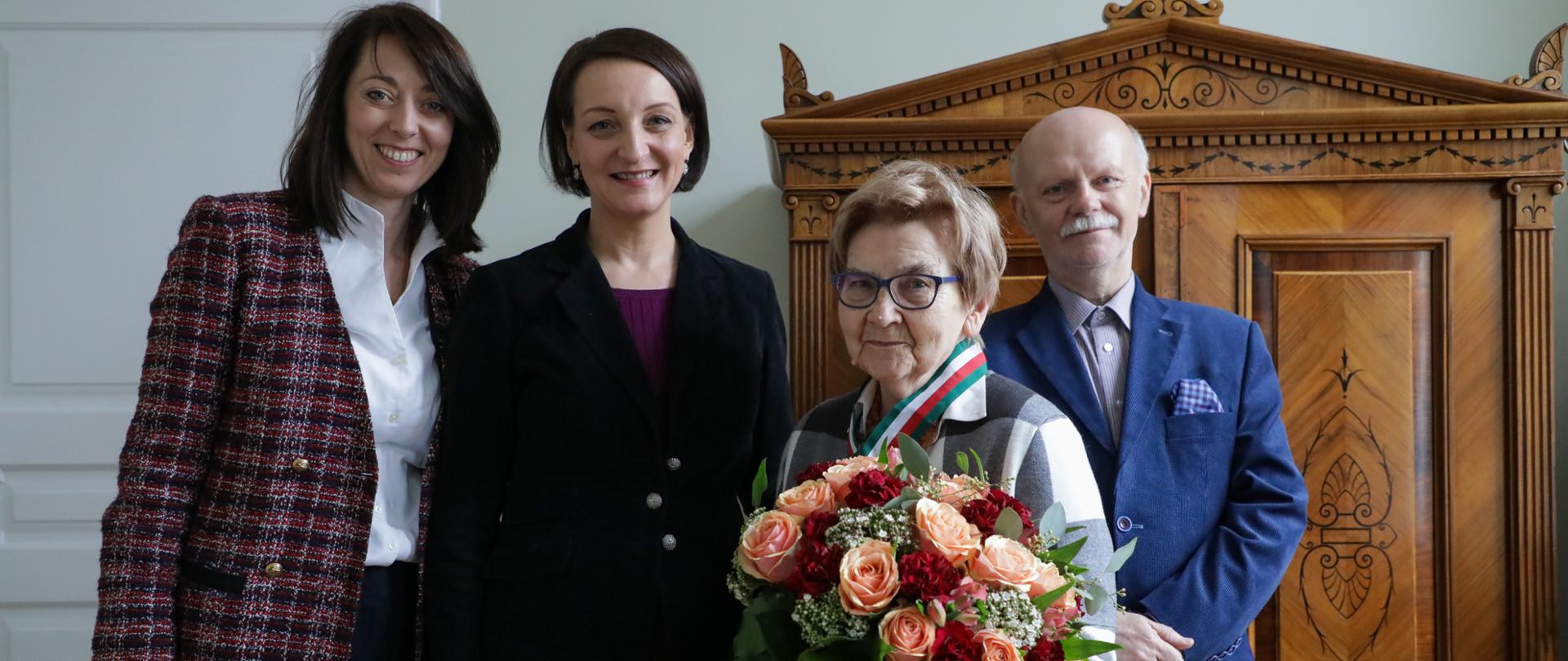 Profesor Maria Magdalena Blomberg odznaczona Złotym Medalem Gloria Artis, fot. Danuta Matloch