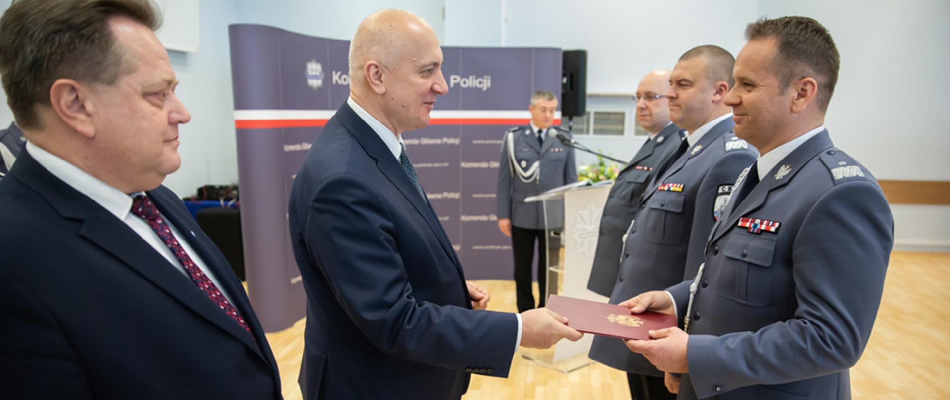 Powolanie_Komendantow