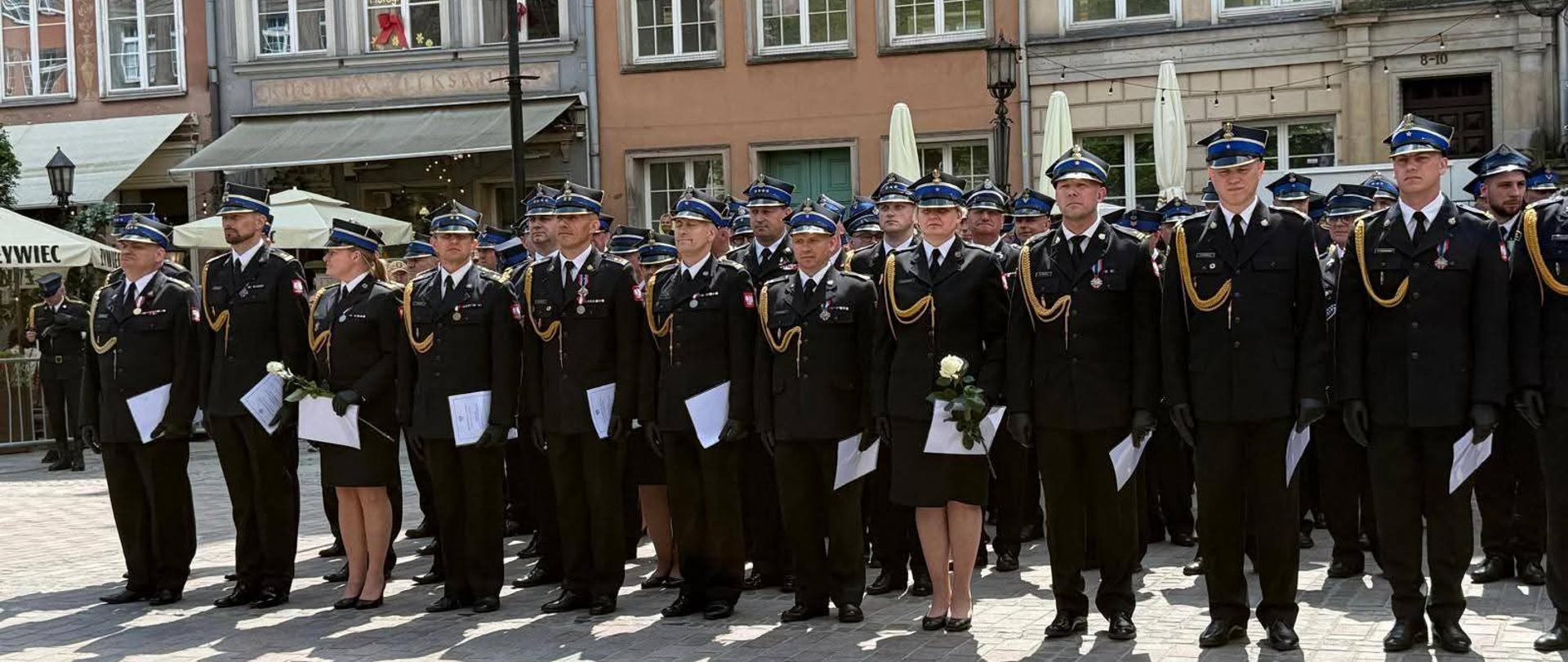 Na zdjęciu uczestnicy Wojewódzkich obchodów Dnia Strażaka 