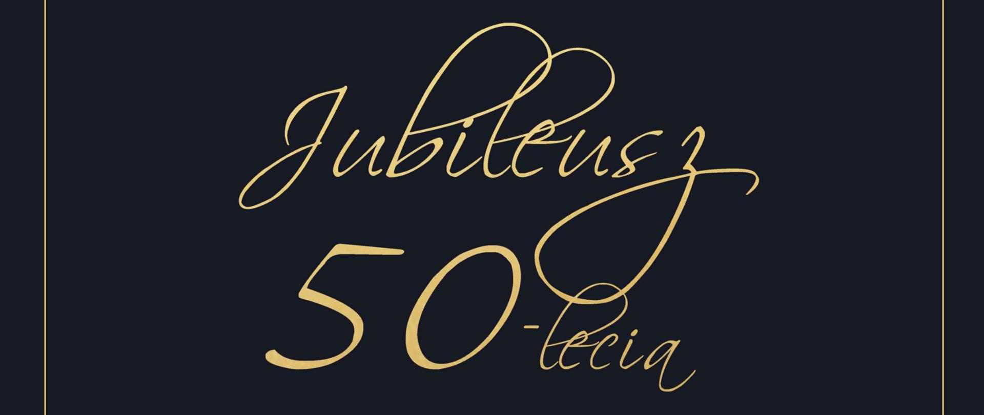 Plakat z wydarzeniem - Jubileuszem 50-lecia PSM I st. im. Krzysztofa Pendereckiego w Dębicy, który odbędzie się 12 czerwca 2024r.; na plakacie znajduje się program uroczystości; informacje o Jubileuszu umieszczono złotymi napisami na granatowym tle i otoczono złotą ramką, na górze plakatu widnieje logo szkoły, w stopce plakatu zaś znajdują się loga sponsorów oraz patronat medialny 