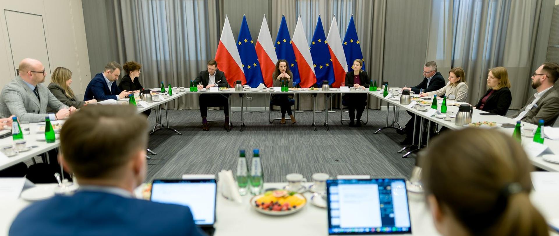 Spotkanie rzeczników wojewodów z rzecznikiem oraz kierownictwem departamentu komunikacji społecznej Ministerstwa Spraw Wewnętrznych i Administracji 