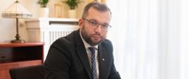 podpisanie deklaracji: minister Grzegorz Puda