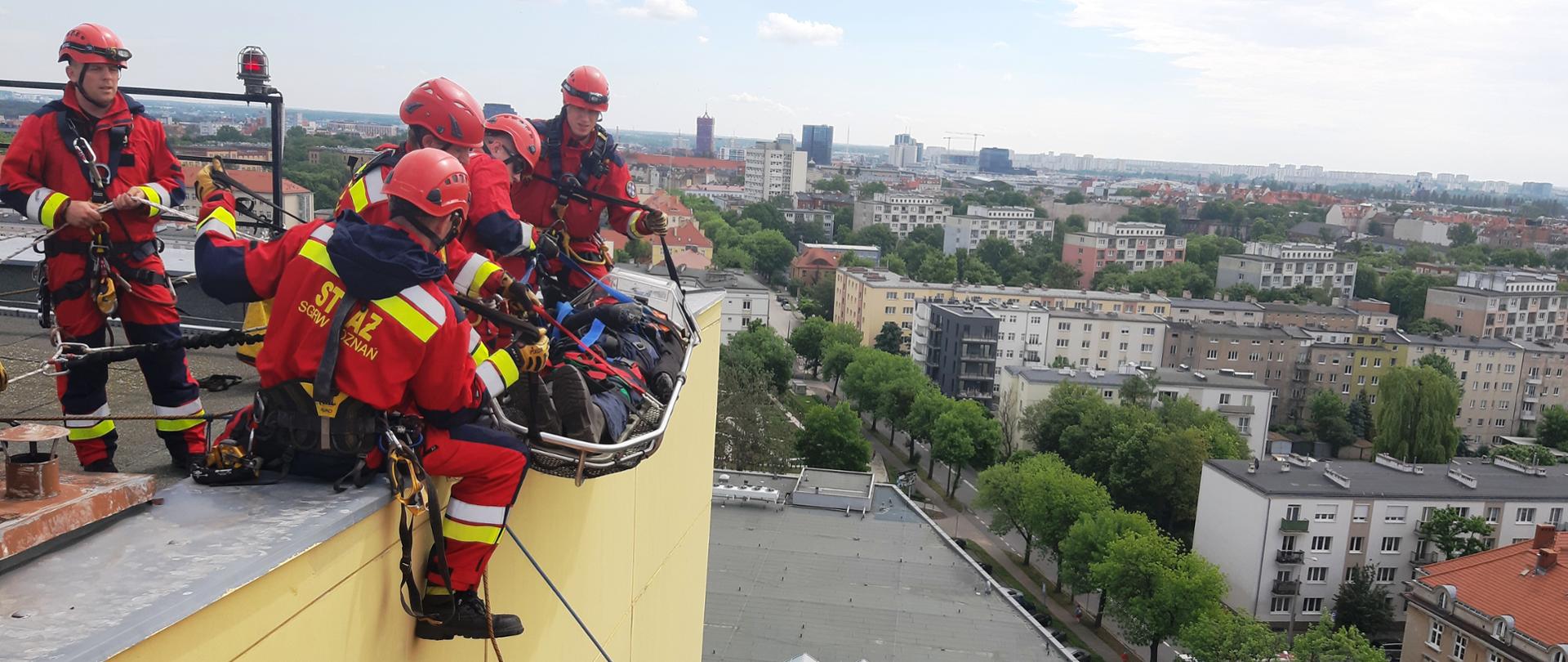 Ćwiczenia poznańskich wysokościowców 