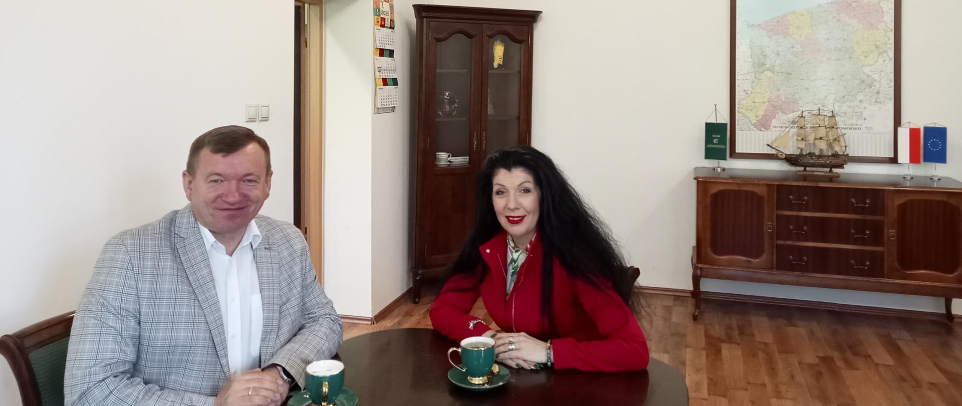 od lewej poseł Jarosław Rzepa, ZWIJHARS Anna Kusy Łowicka