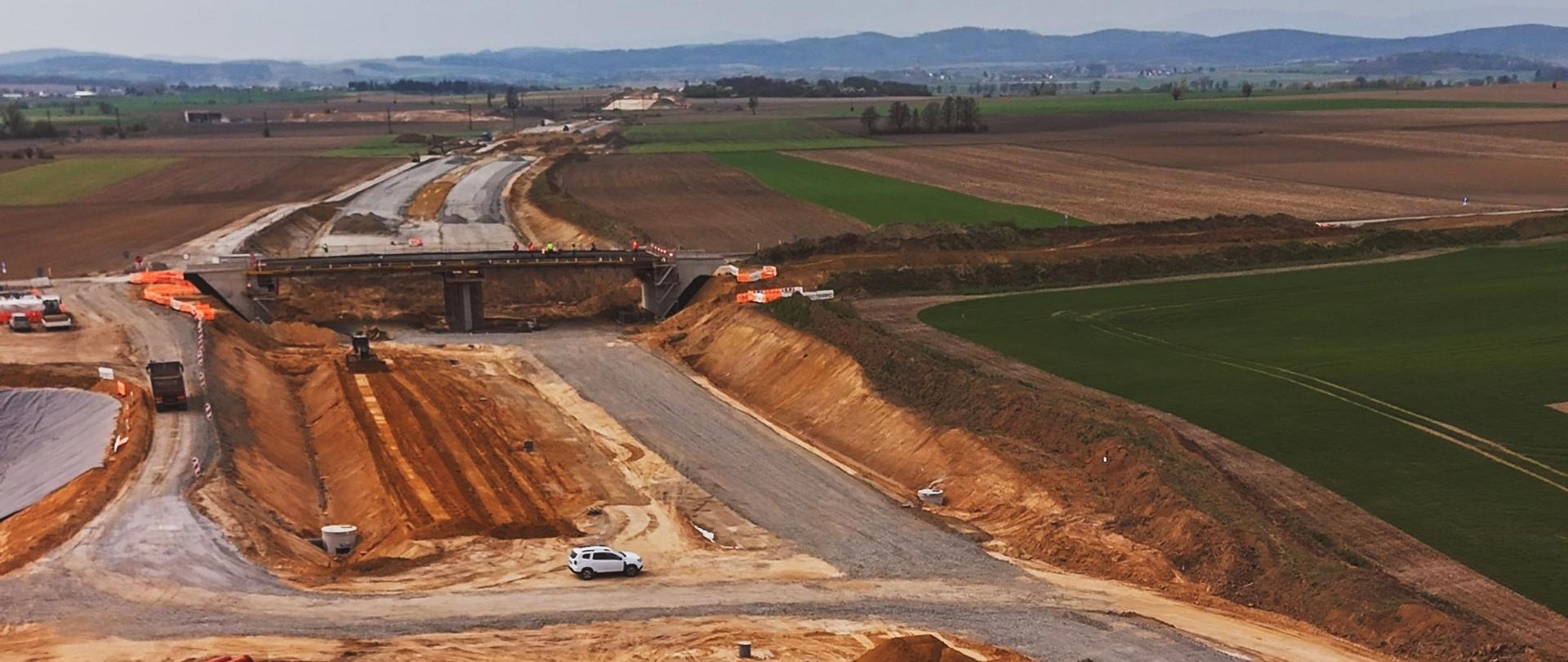 Zdjęcie budowy odcinka s8