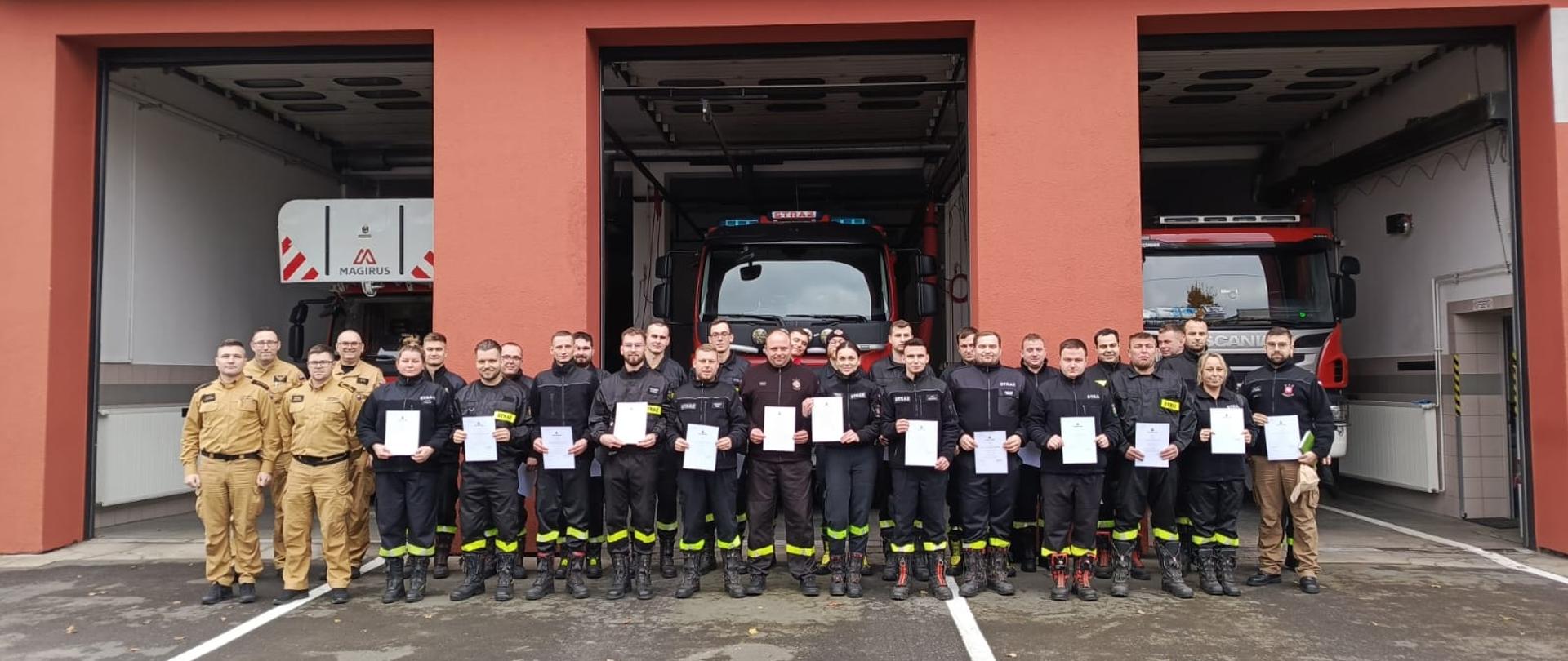 Absolwenci szkolenia