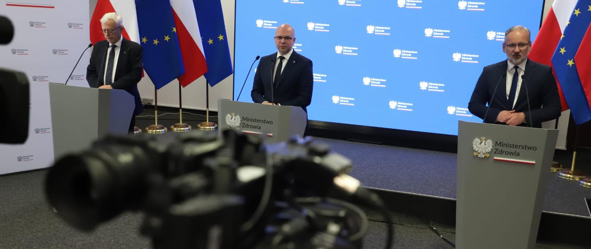 Min. Adam Niedzielski, RPP Bartłomiej Chmielowiec, prof. Krzysztof Czajkowski