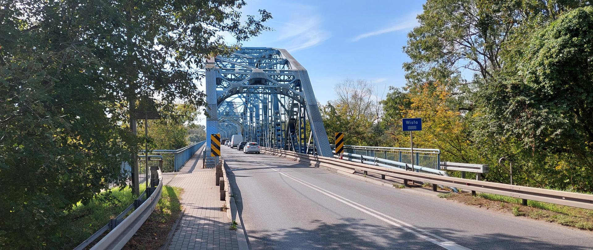 DK85__most_przez_rz_Wisłę_kierunek_Czosnów, jadące pojazdy