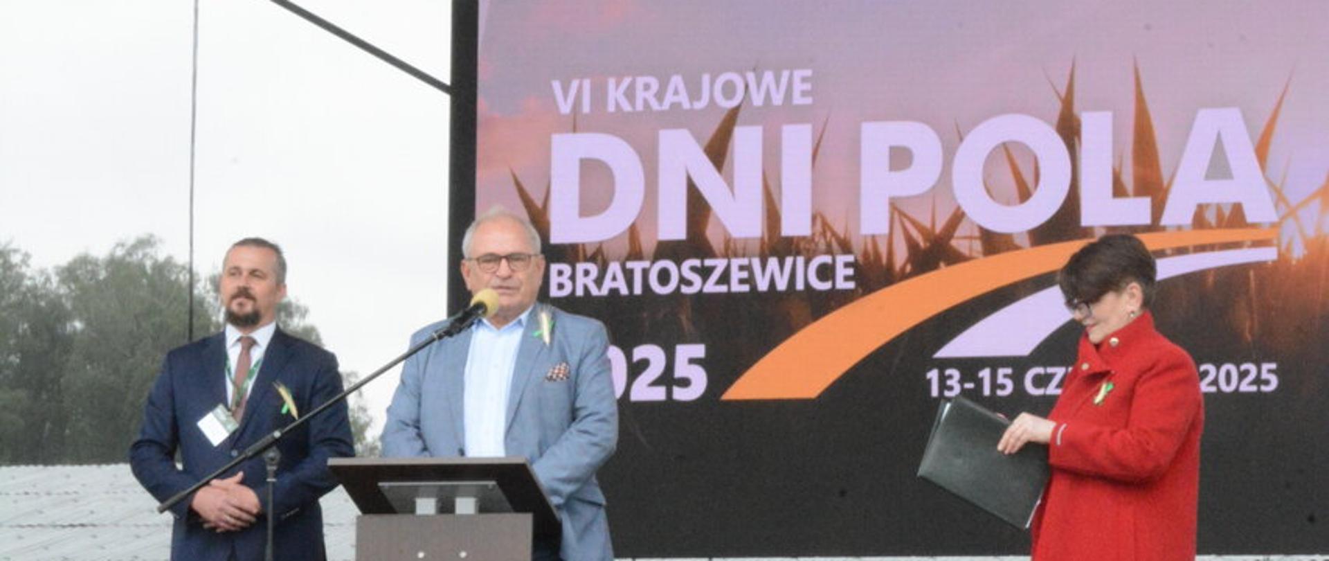 VI Krajowe Dni Pola w Bratoszewicach - otwarcie, wicewojewoda łódzki Marek Mazur