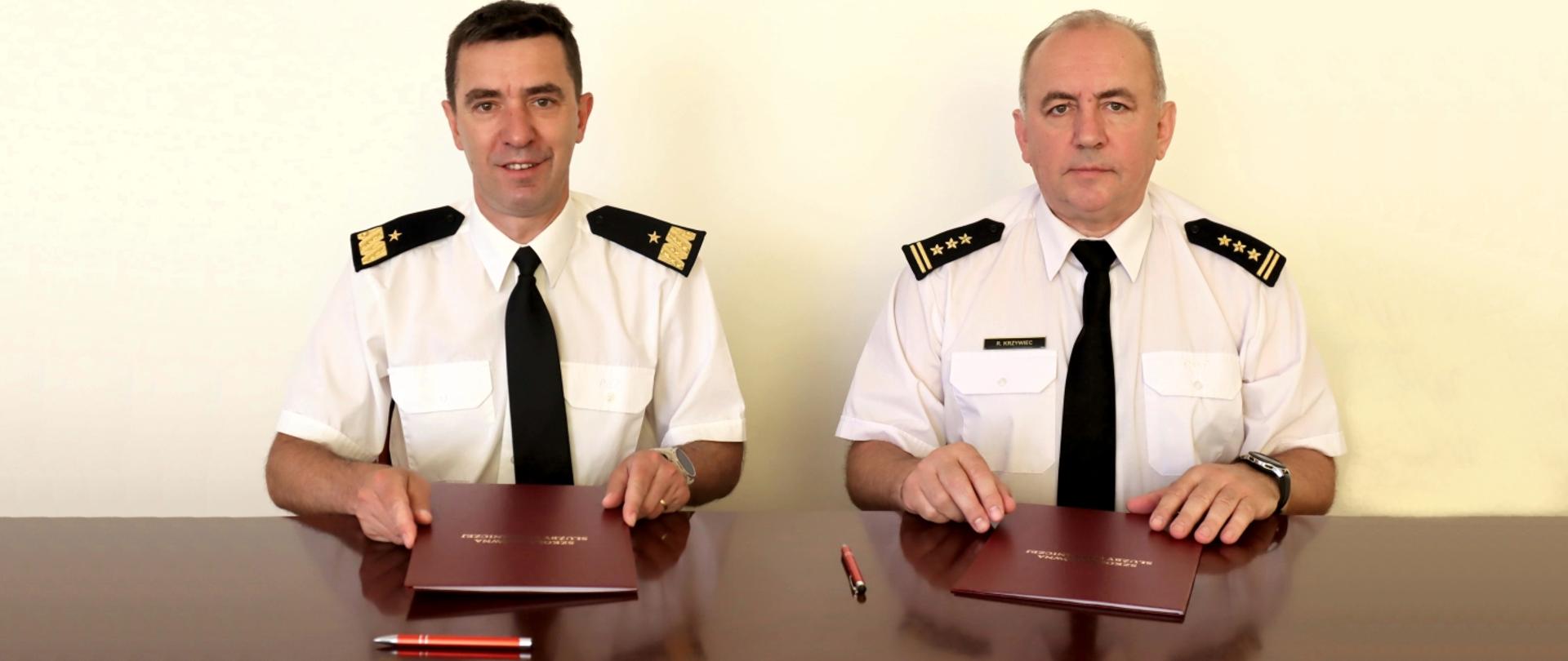 Komendanci przy wspólnym stole