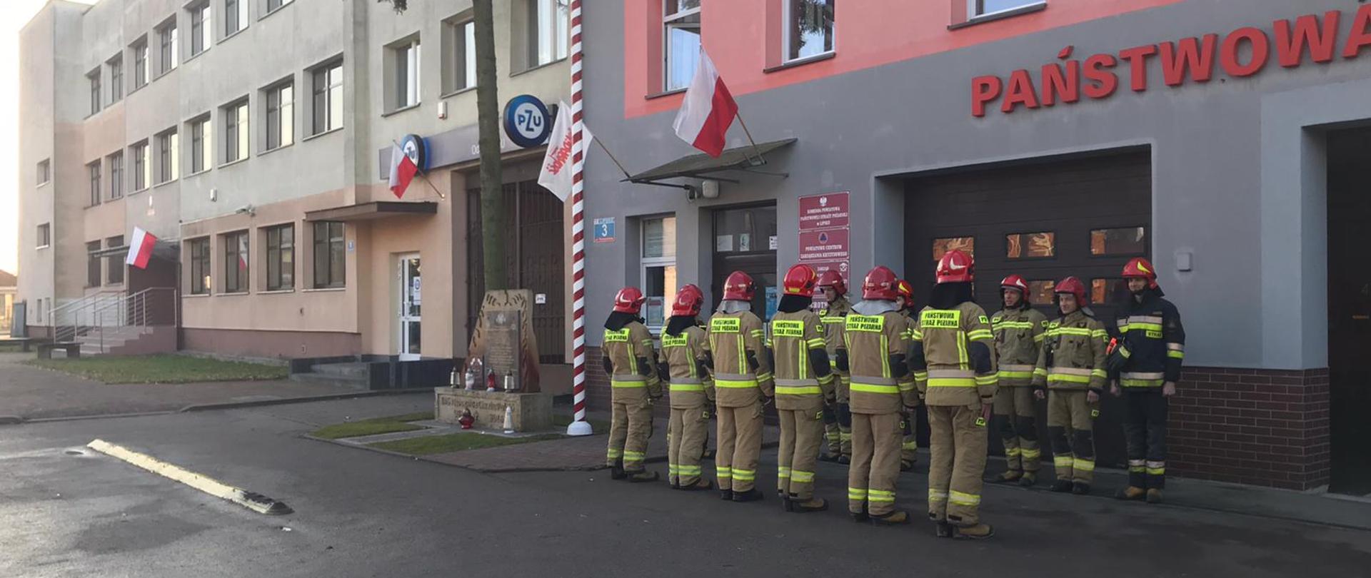 Uroczysta zmiana służby z okazji Święta Niepodległości