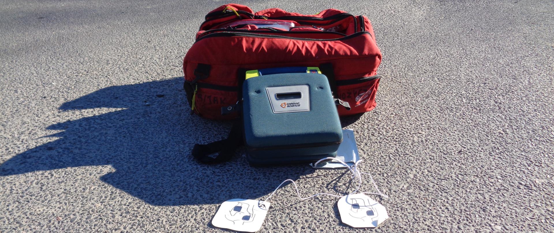 Zestaw do ratownictwa medycznego. Torba PSP R1 i AED.