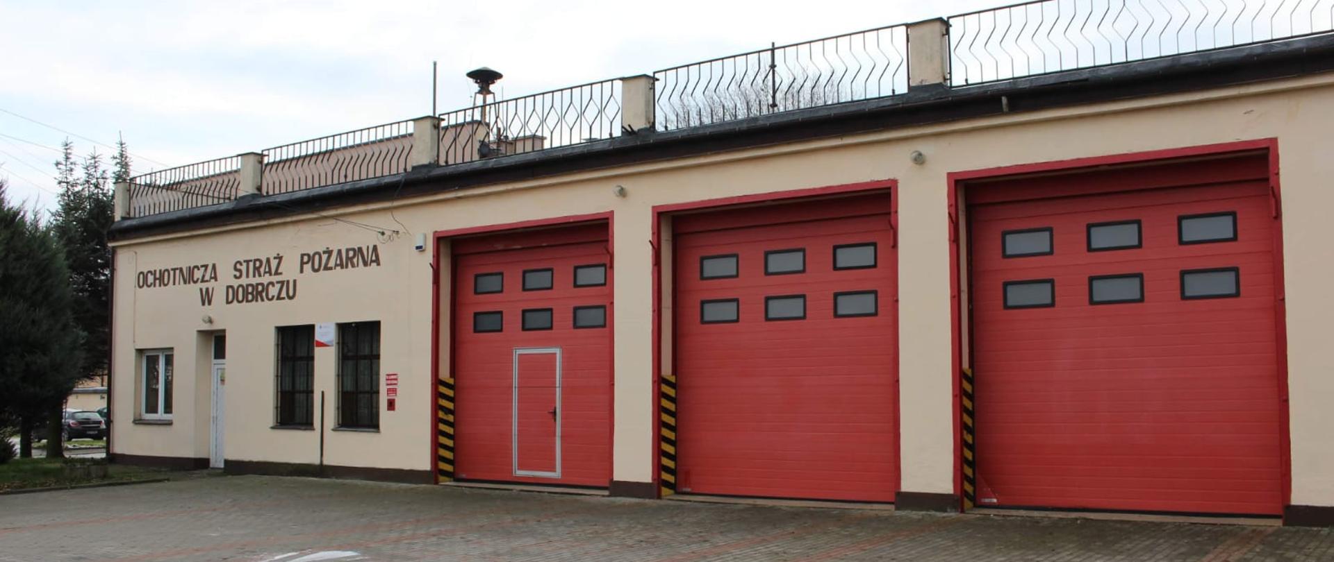 Na zdjęciu budynek OSP Dobrcz - elewacja frontowa