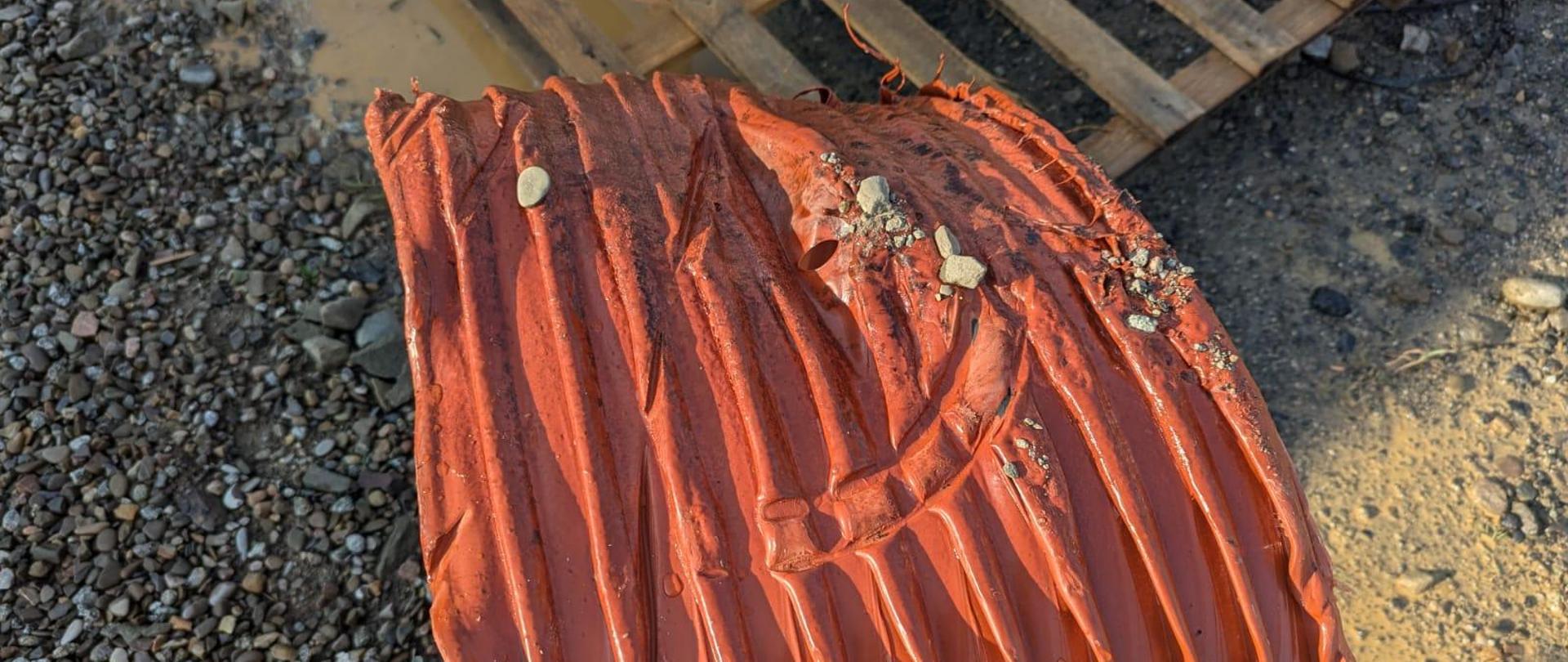 Stopiony element PCV