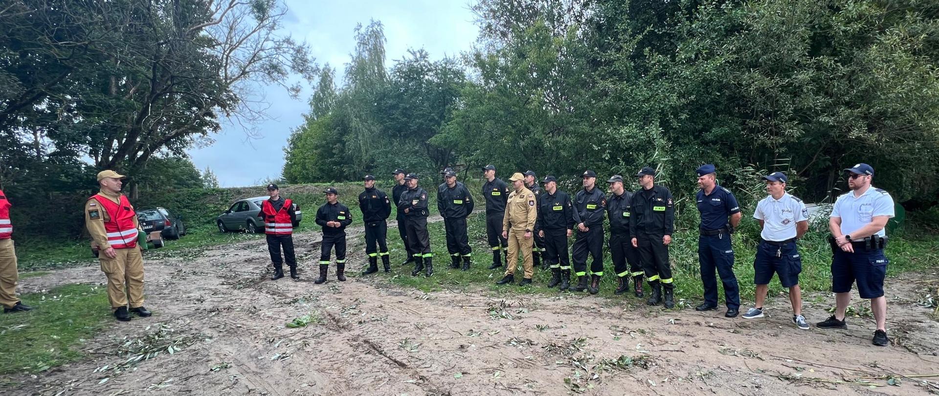 Odprawa przed ćwiczeniami na wodzie 