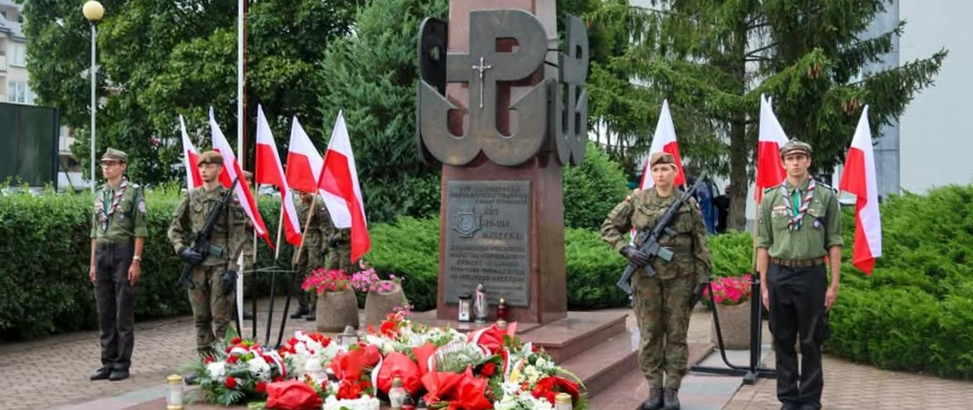 Uroczystość upamiętniająca Powstanie Warszawskie w Ostrołęce