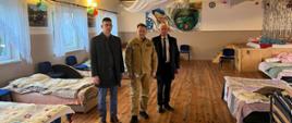 Mazowiecki Komendant Wojewódzki PSP wizytował przygotowane w remizach miejsca pobytu dla uchodźców z Ukrainy