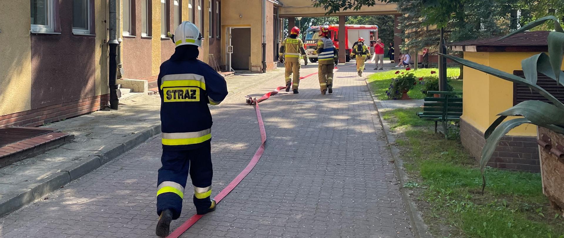 Ćwiczenia lipnowskich strażaków w DPS Nowa Wieś