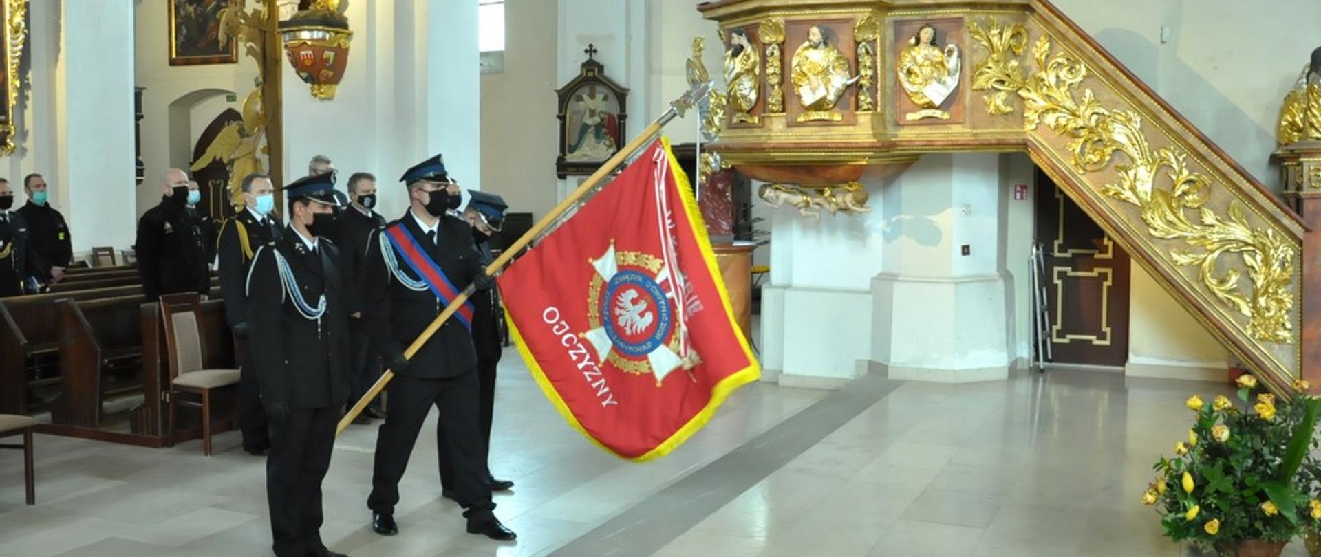 Msza św. z okazji Dnia Strażaka.