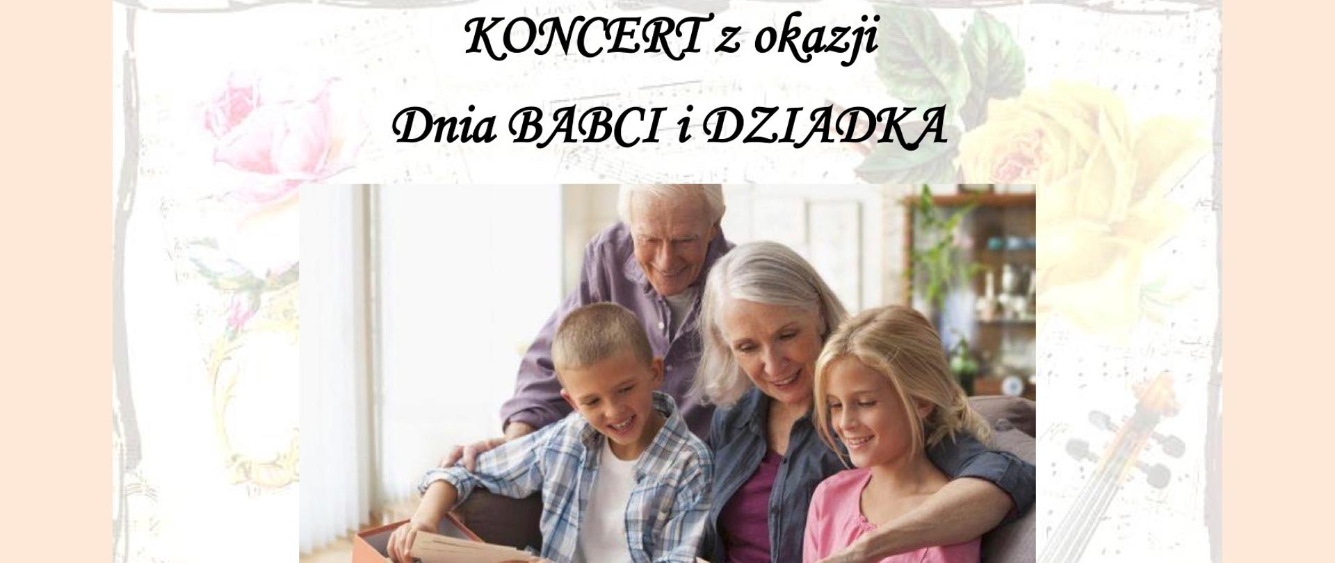 Na różowym tle, symbole kwiatów, w centralnej części fotografia uśmiechniętych babci i dziadka wraz z wnucząt podczas wspólnego czytania.