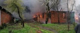 Pożar budynku produkcyjno-magazynowego w Dłoni 