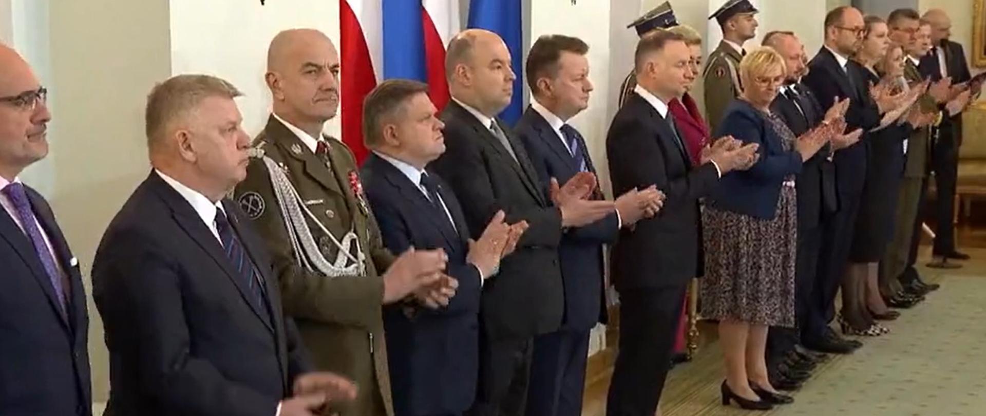 Mianowanie na stanowisko Dowódcy Generalnego Rodzajów Sił Zbrojnych generała broni Wiesława Kukułę oraz na stanowisko Dowódcy Wojsk Obrony Terytorialnej generała brygady Macieja Klisza.